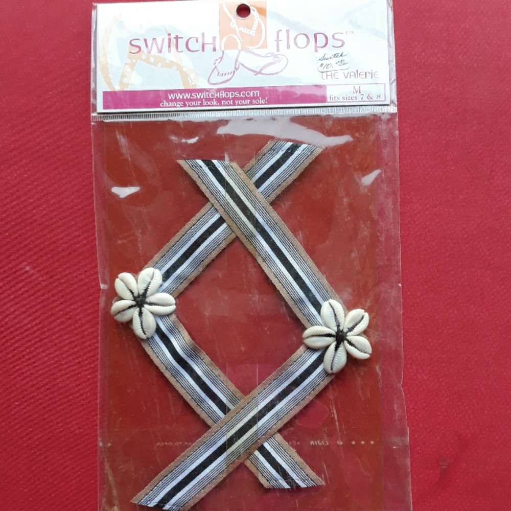 Switch Flops - Picture 3 of 6